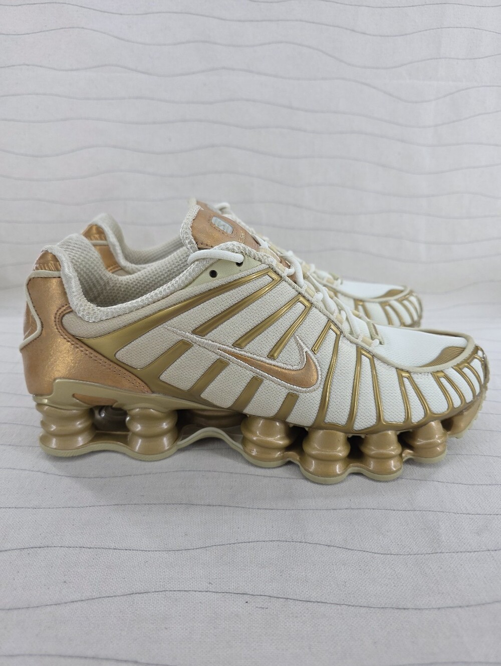 Nike Womens Shox TL Coconut Milk Metallic Gold Sneakers Shoes IM7189-113 Size 9
